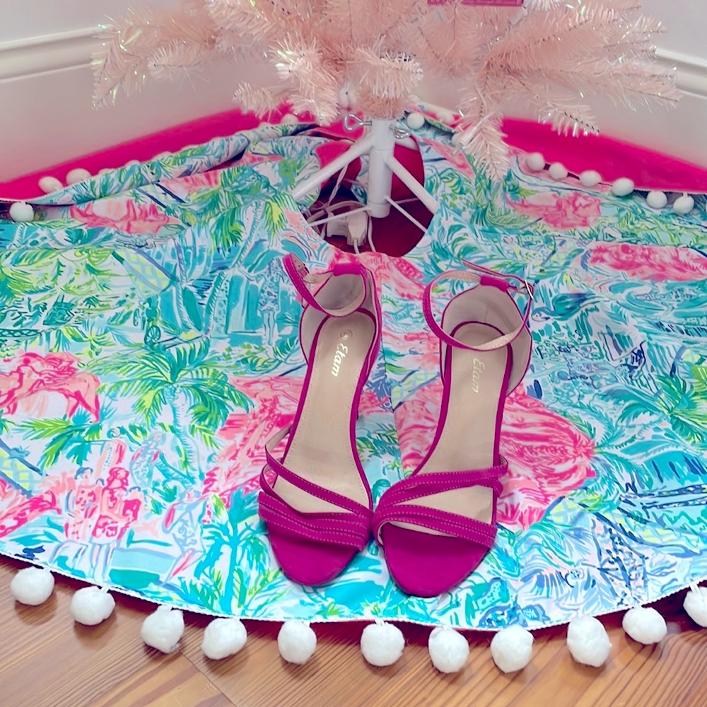 NWT sexy straps pink heels from France !